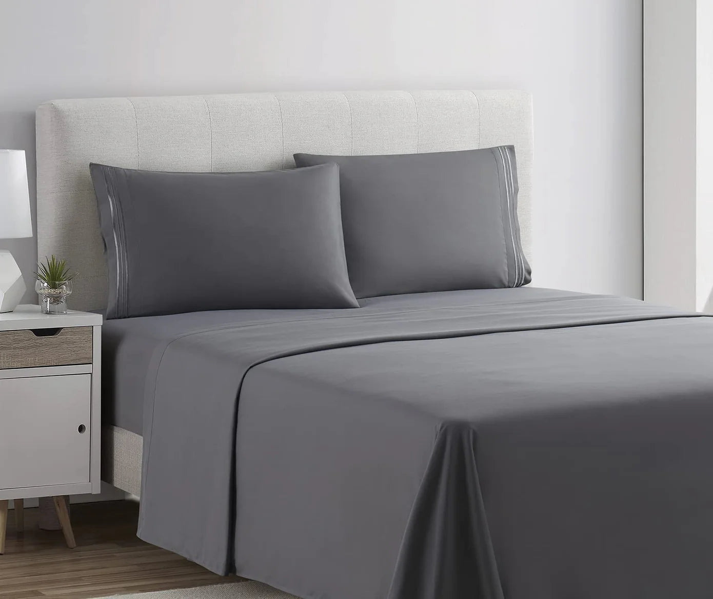 Twin 1800 Thread count soft feel bed sheet set